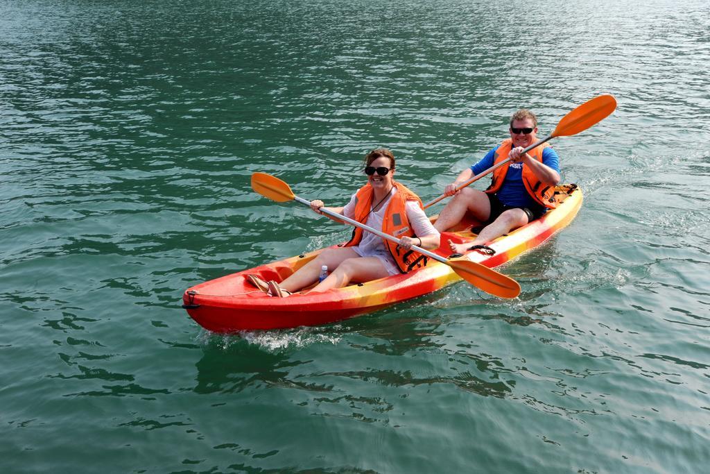 Majestic Halong Cruise Hotel Hạ Long Ngoại thất bức ảnh