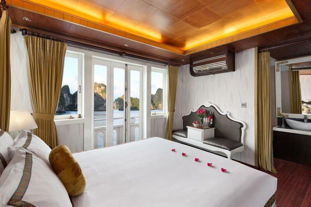 Majestic Halong Cruise Hotel Hạ Long Ngoại thất bức ảnh