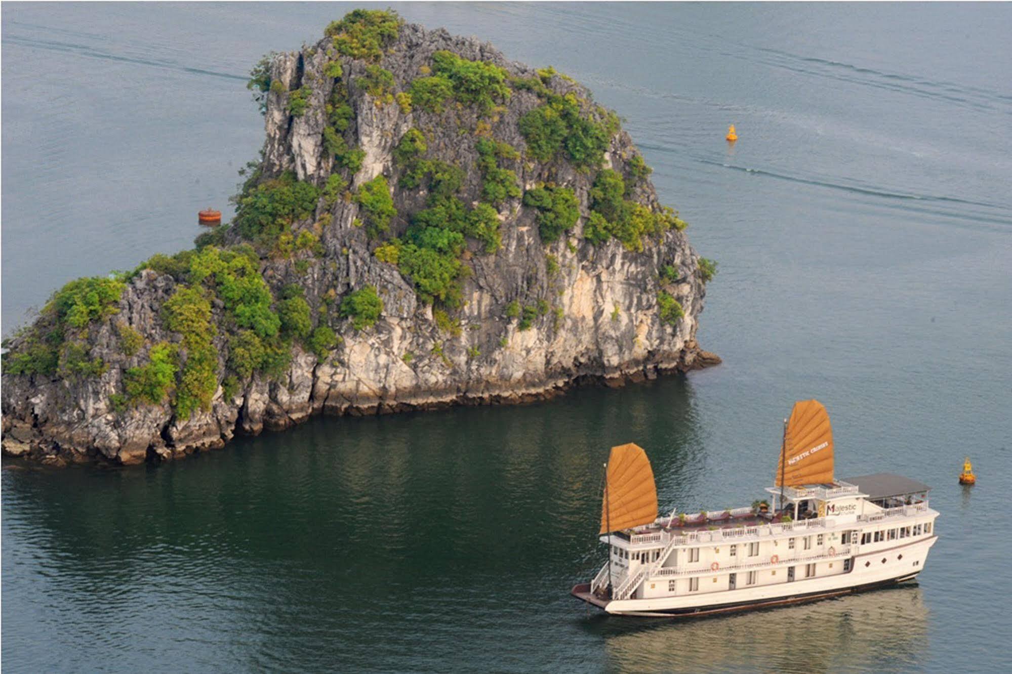 Majestic Halong Cruise Hotel Hạ Long Ngoại thất bức ảnh